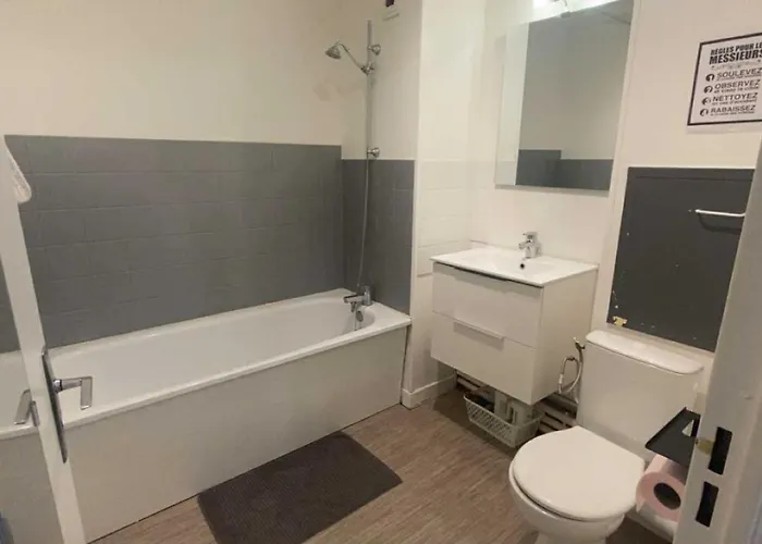 La Hestia A 2 Pas Du Chateau